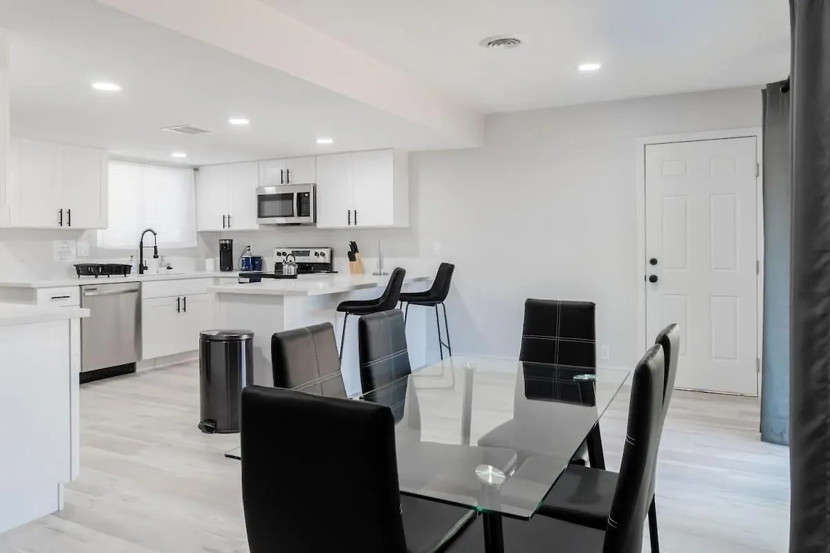 5Mins To Fremont 10Mins To Strip! Sleeps 8! Villa Las Vegas Holiday home
